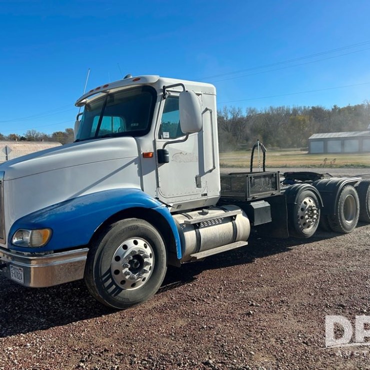 2004 INTERNATIONAL 9200i