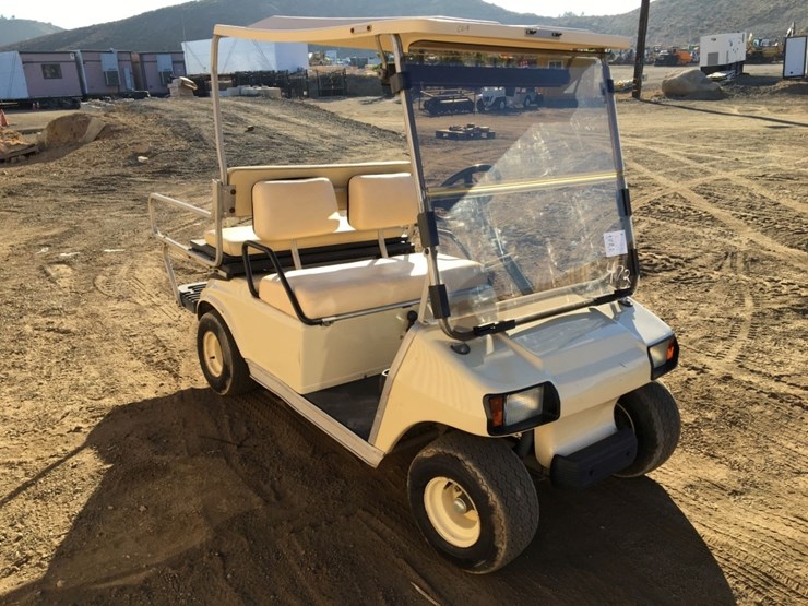 club-car-4-passenger-cart,-image-2