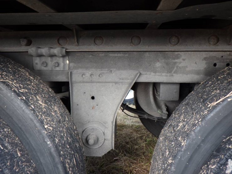 2017-utility-3000r-image-17