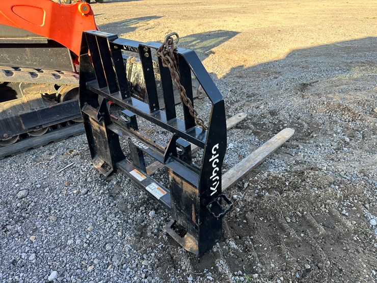 #32835-•-kubota-pil4648-48"-forks-image-1