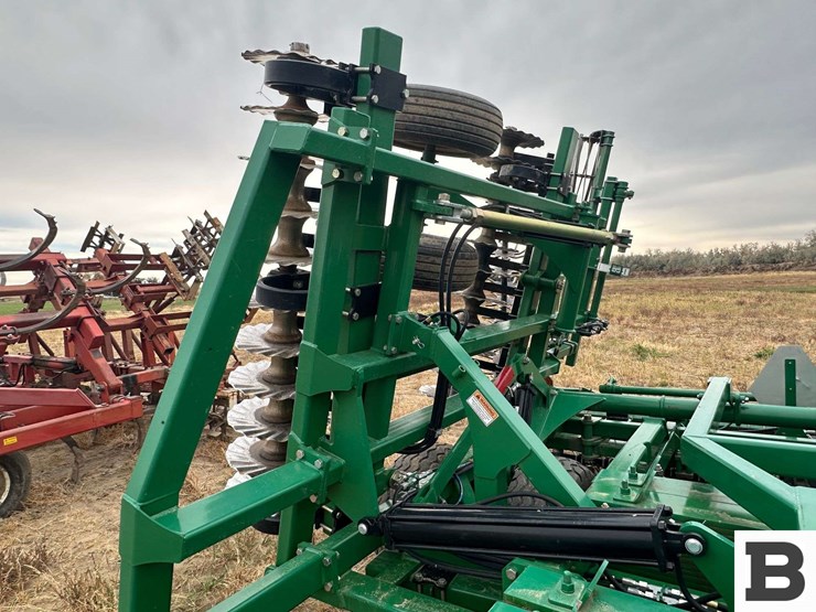 great-plains-2400tm-image-24