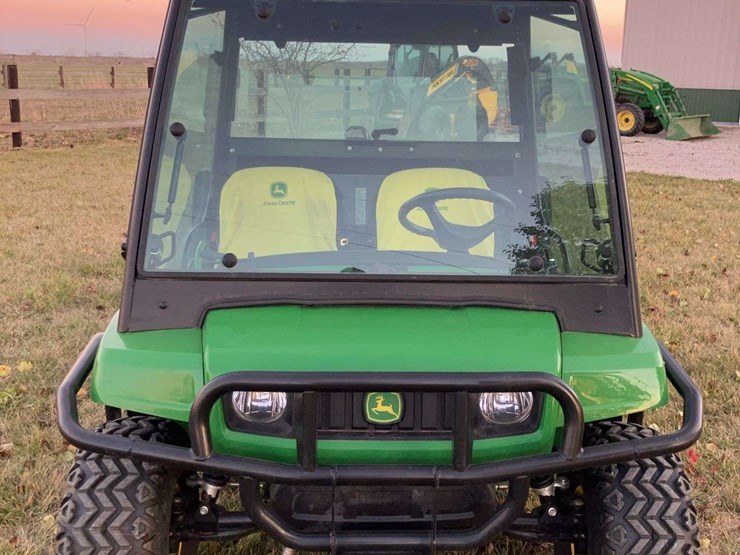 john-deere-gator-image-3