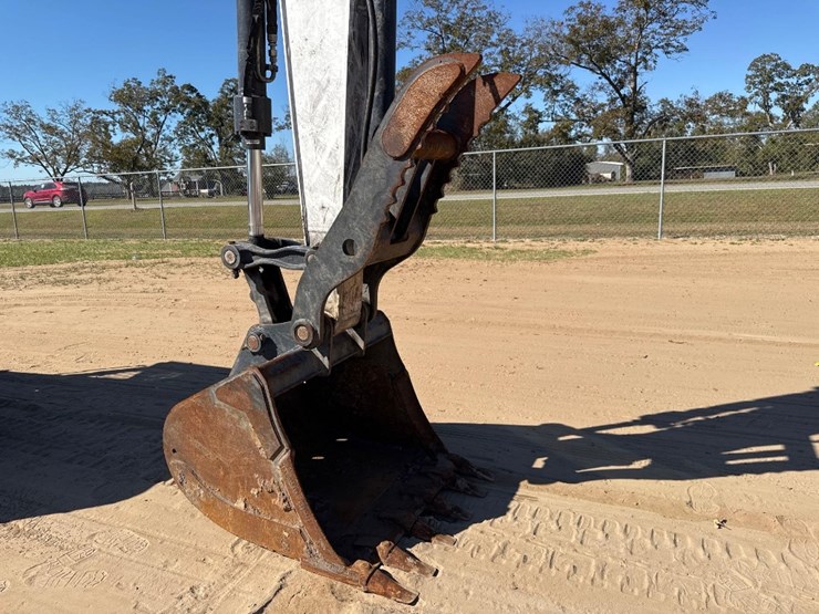 2024-bobcat-e88-image-22