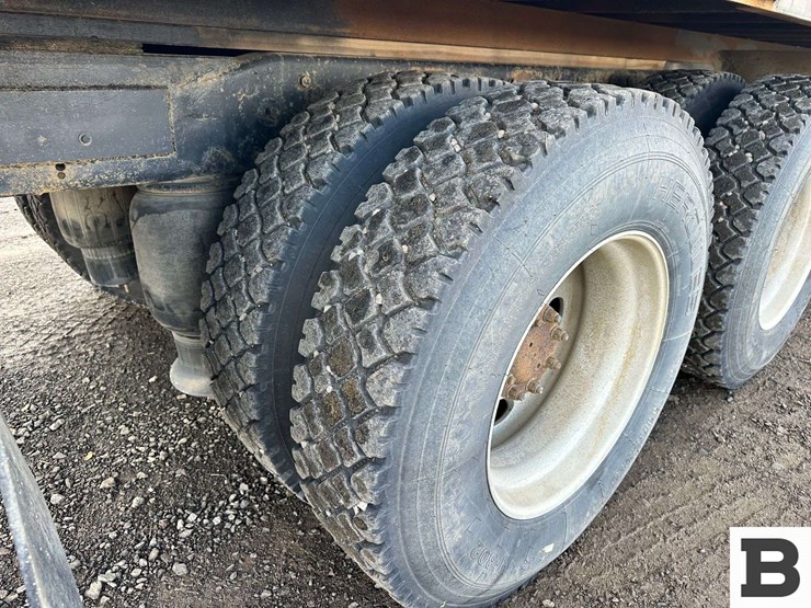 2008-peterbilt-386-image-55