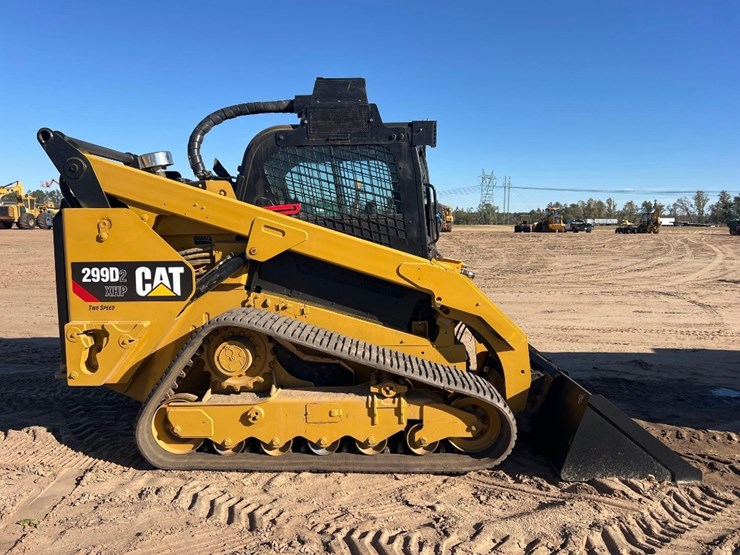 2019-caterpillar-299d2-xhp-image-5