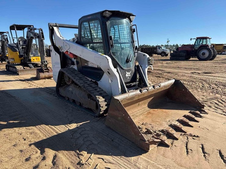 2024-bobcat-t76-image-6