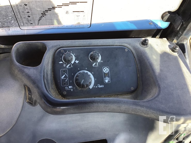 1998-new-holland-ts100-image-17