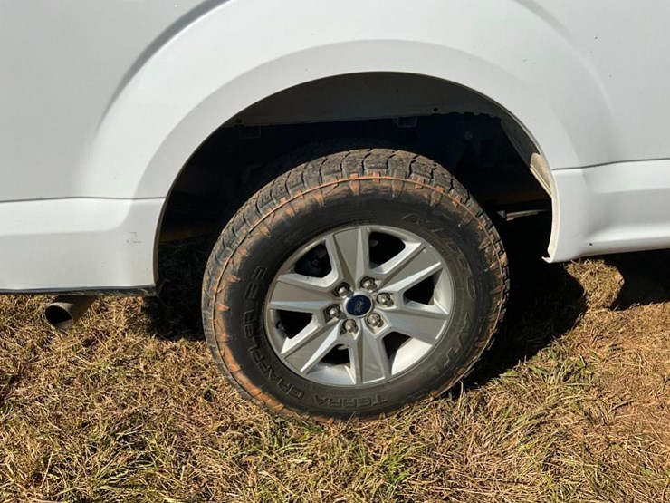 2019-ford-f150-xlt-image-10