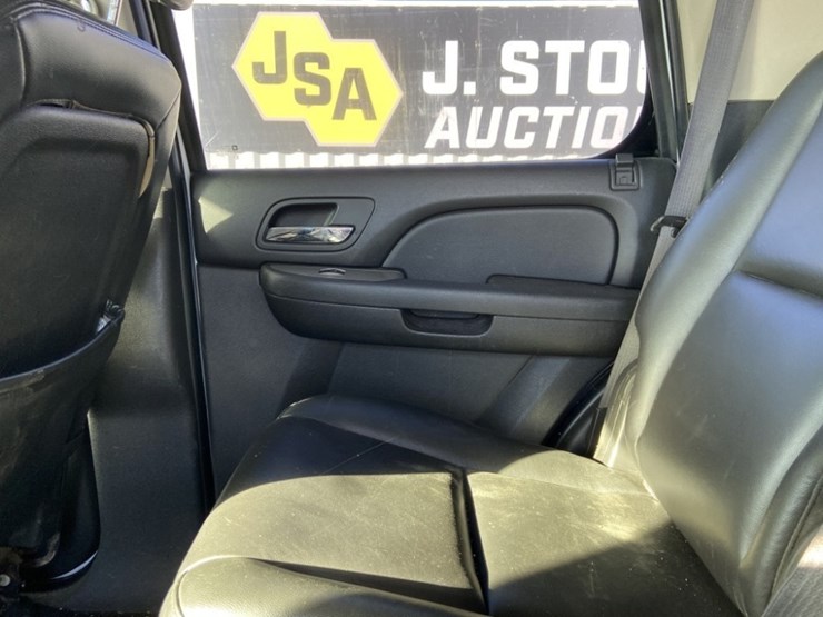 2009-chevrolet-tahoe-image-24