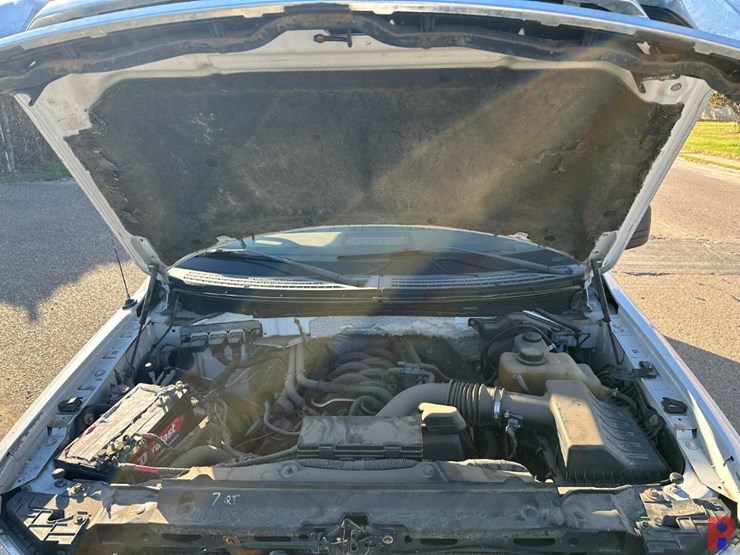 2012-ford-f150-xlt-image-15