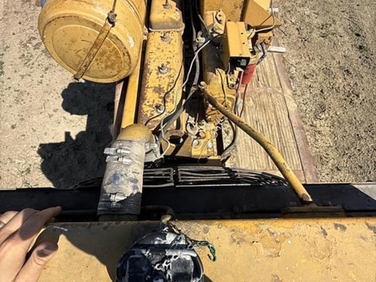 caterpillar-d353-image-5