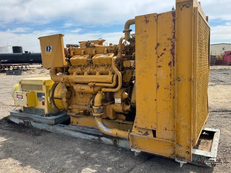 caterpillar-d379-image-4