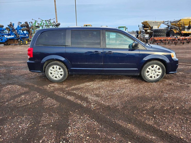 2015-dodge-grand-caravan-se-image-5