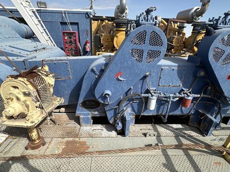 caterpillar-c15-image-11