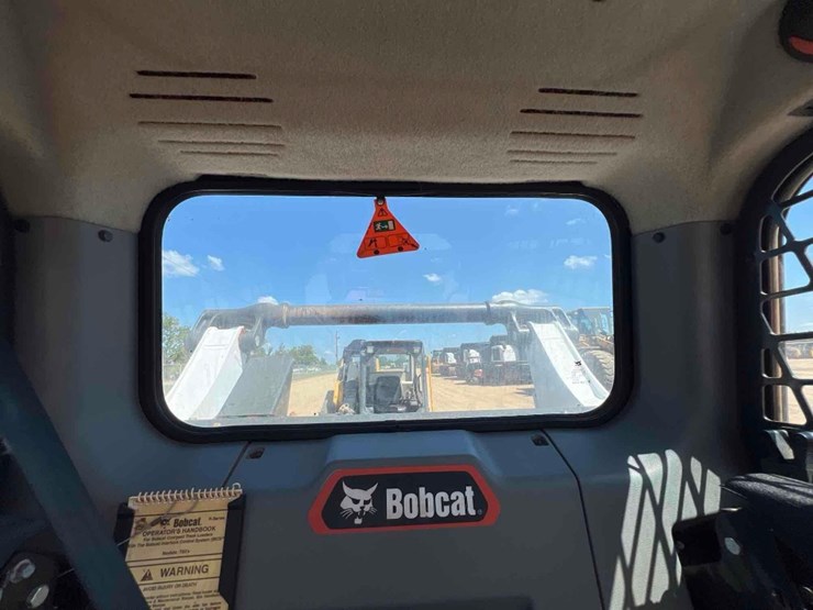 2023-bobcat-t66-image-35