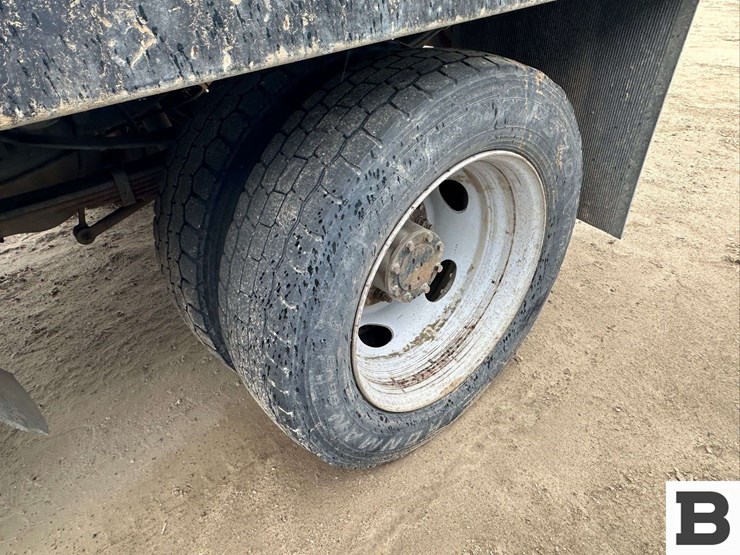 2011-ford-f450-image-10