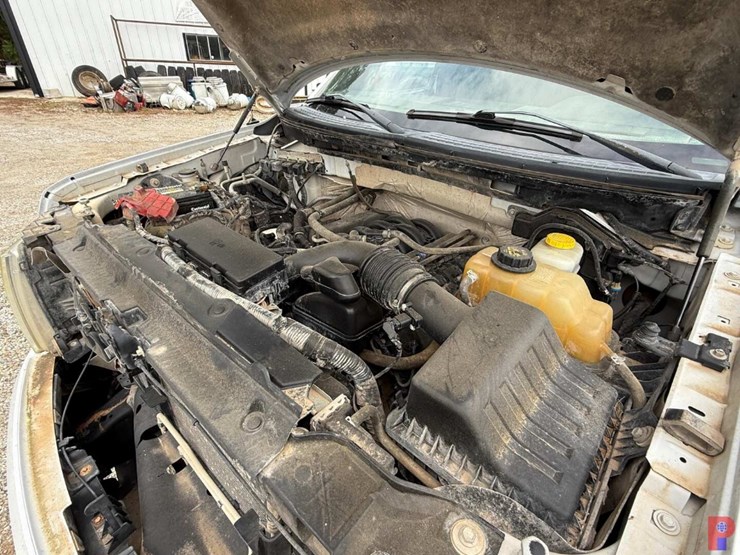 2014-ford-f150-xlt-image-17