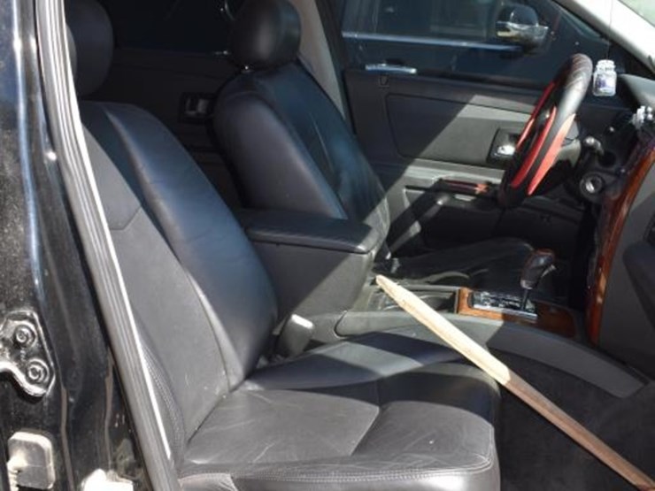 2004-cadillac-srx-image-8