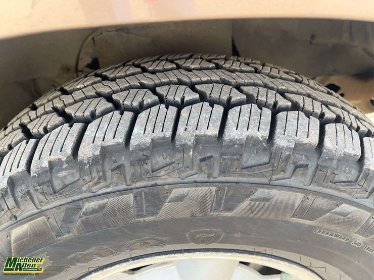 2002-chevrolet-s10-image-10