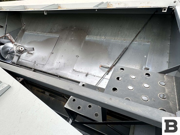 2008-gleaner-r75-image-70