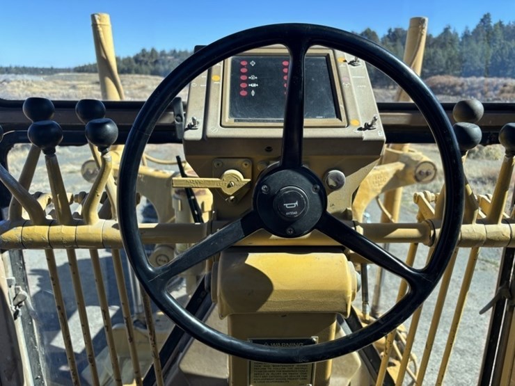 1989-caterpillar-140g-image-25