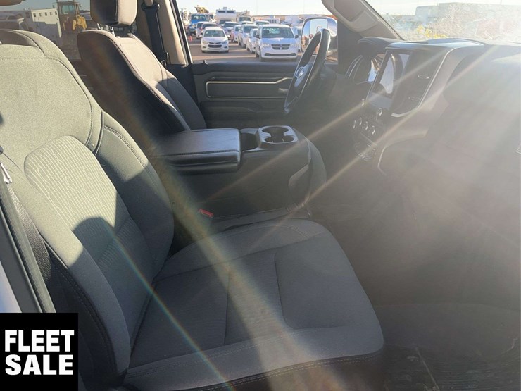 2019-dodge-1500-image-18