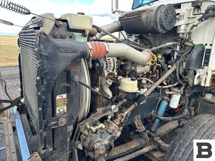 2008-peterbilt-386-image-16