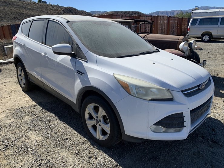 2014-ford-escape-image-2