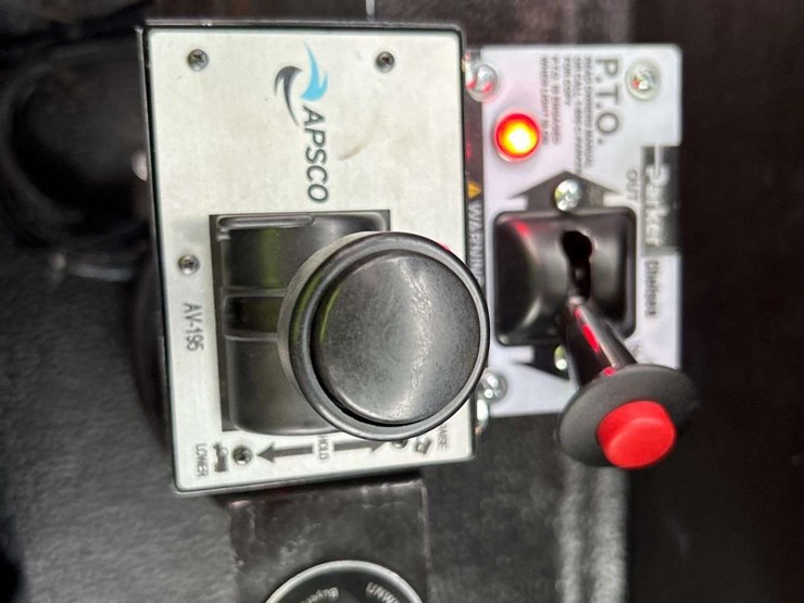 2021-international-mv607-image-24