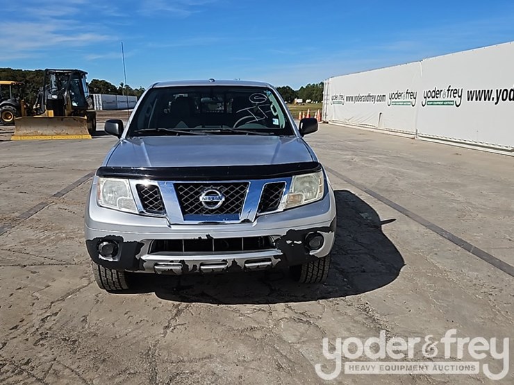 2016-nissan-frontier-image-11