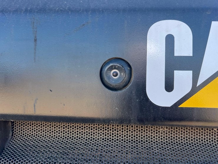 2019-caterpillar-299d2-xhp-image-19