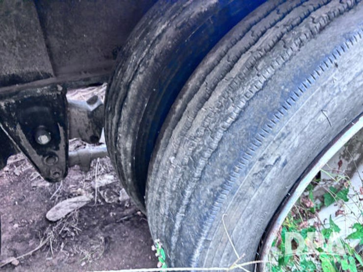 2004-magnolia-trailer-image-29