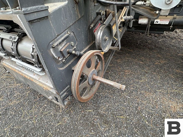 2008-gleaner-r75-image-13