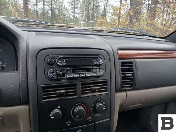 1999-jeep-grand-cherokee-image-11