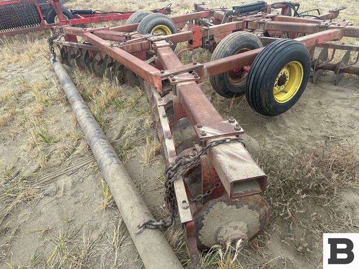 massey-ferguson-720-image-27