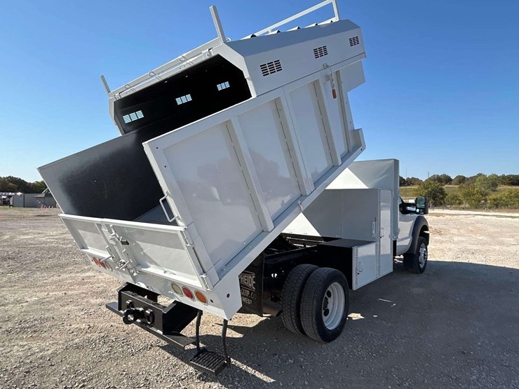 2012-ford-f550-image-3