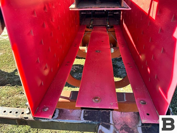 hesston-4655-image-27