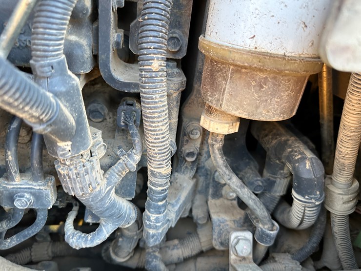 #32837-•-komatsu-39px-crawler-dozer-km10d130kka096648-image-48