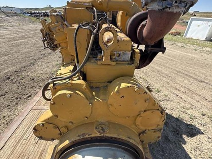 caterpillar-d353-image-3