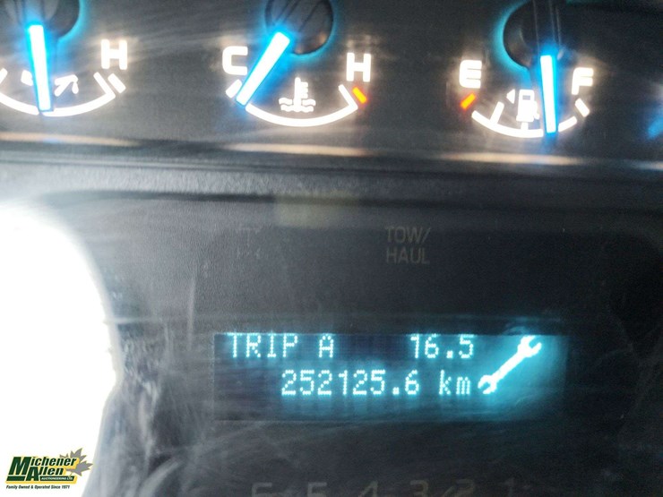 2014-ford-f150-image-24