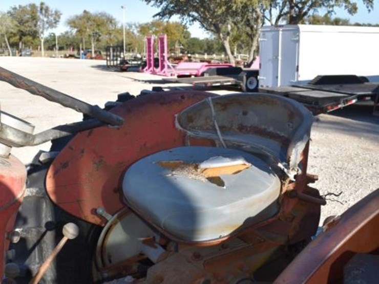 mf-65-tractor-w/-loader-and-5'-shredder-3pt-(switch-start)-(serial-#-704678-image-11