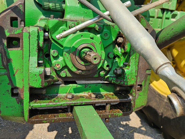 john-deere-4020-image-16
