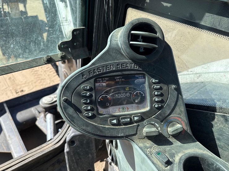 2024-bobcat-e88-image-29