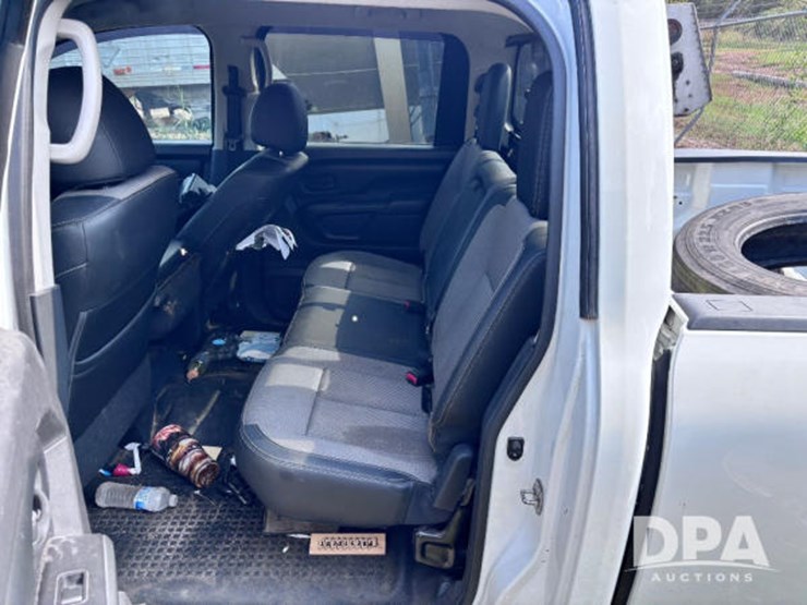 2018-nissan-titan-image-51