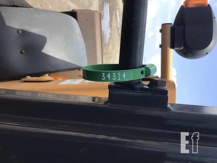 2002-case-321d-image-21