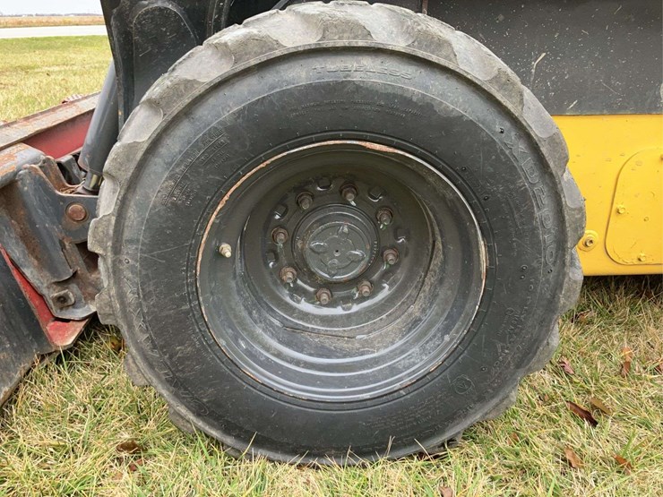 2018-new-holland-l228-image-14