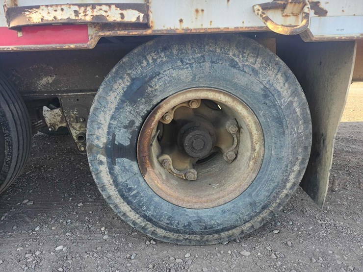 1975-axle-24ft-image-7