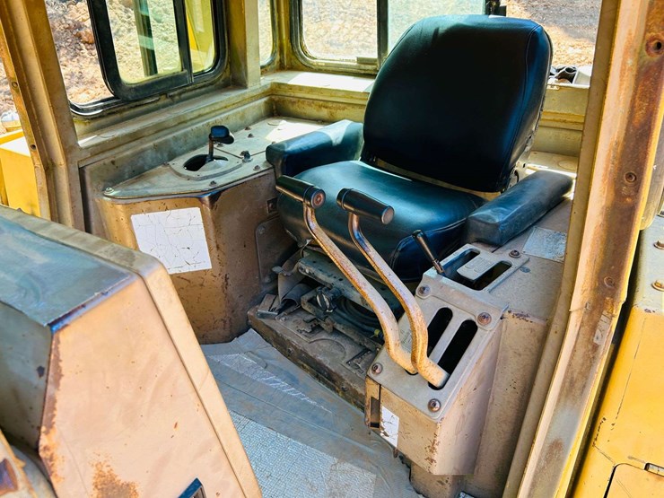 1987-caterpillar-d6h-image-64