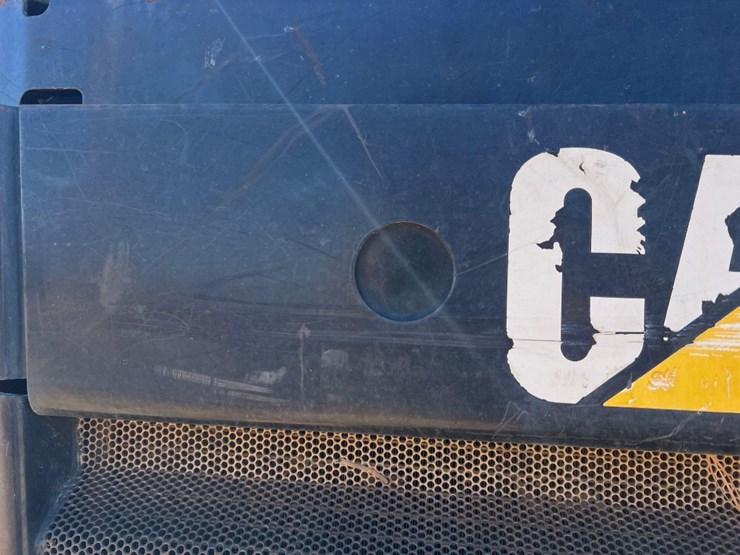 2015-caterpillar-289d-image-18