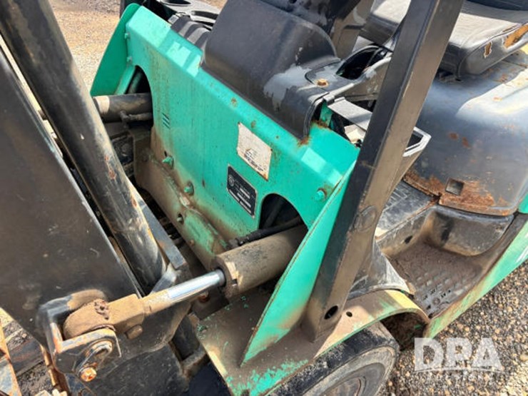 caterpillar-657-image-12